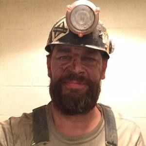 Meet your Posher, Cliff